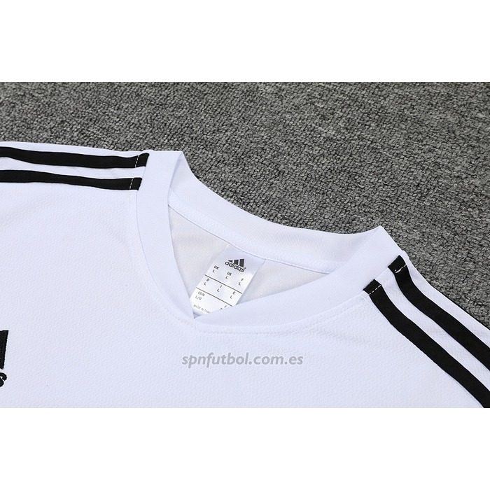Chandal del Real Madrid Manga Corta 2022-2023 Blanco y Purpura - Pantalon Corto